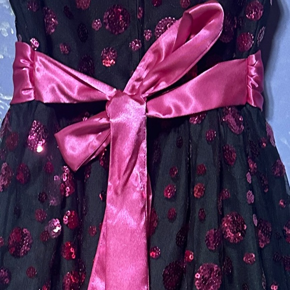 Elegant Girls Party Dress Size 12 Black Pouffy Dress W/Pink Sequin’s and Sash - Picture 16 of 16